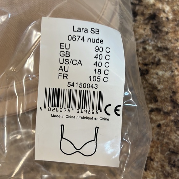 Amoena Mastectomy Bra 40C - Picture 3 of 3